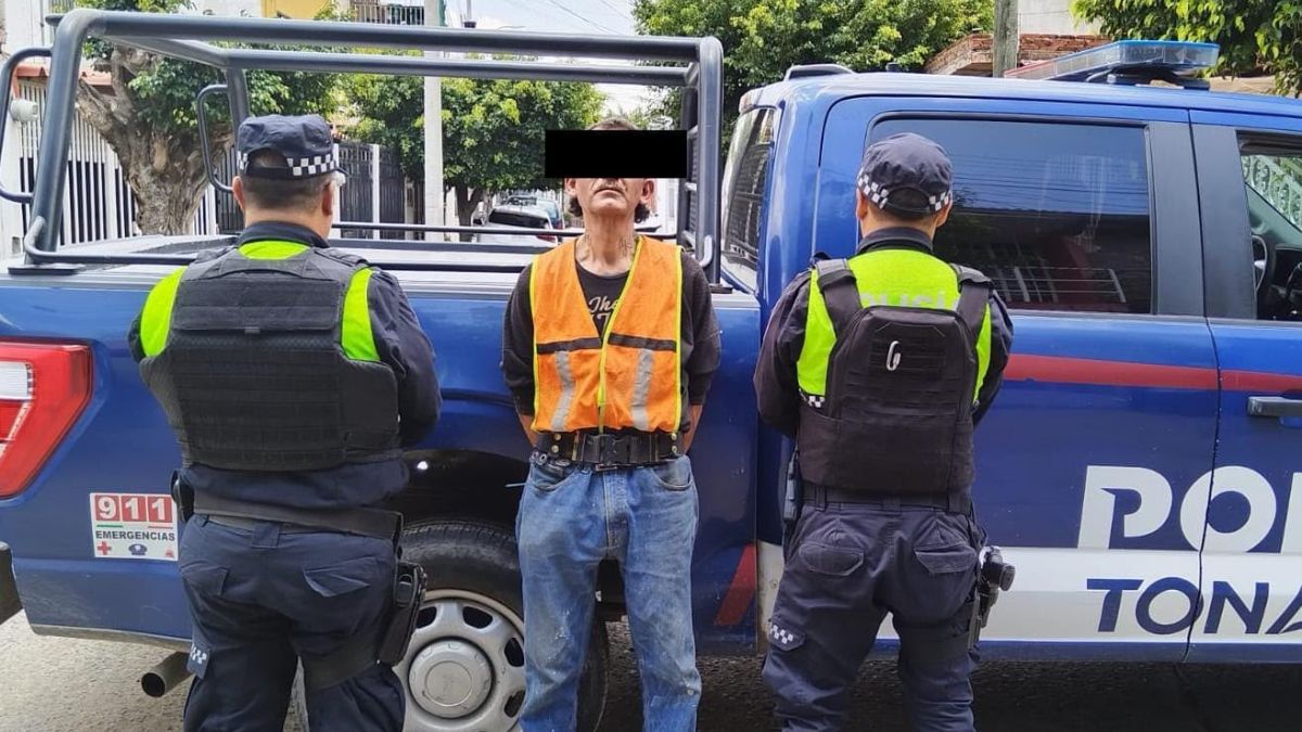 Mujer alerta por agresión contra un perro y policías detienen al presunto responsable en Tonalá | Luis Pedraza