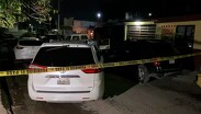 De acuerdo con testimonios, alrededor de las 21:30 horas, Johan salió del domicilio pidiendo ayuda y asegurando que había sido herido.