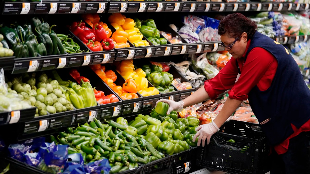 Walmart también ofrece promociones por el Martes de Frescura a través de su página web | Getty Images