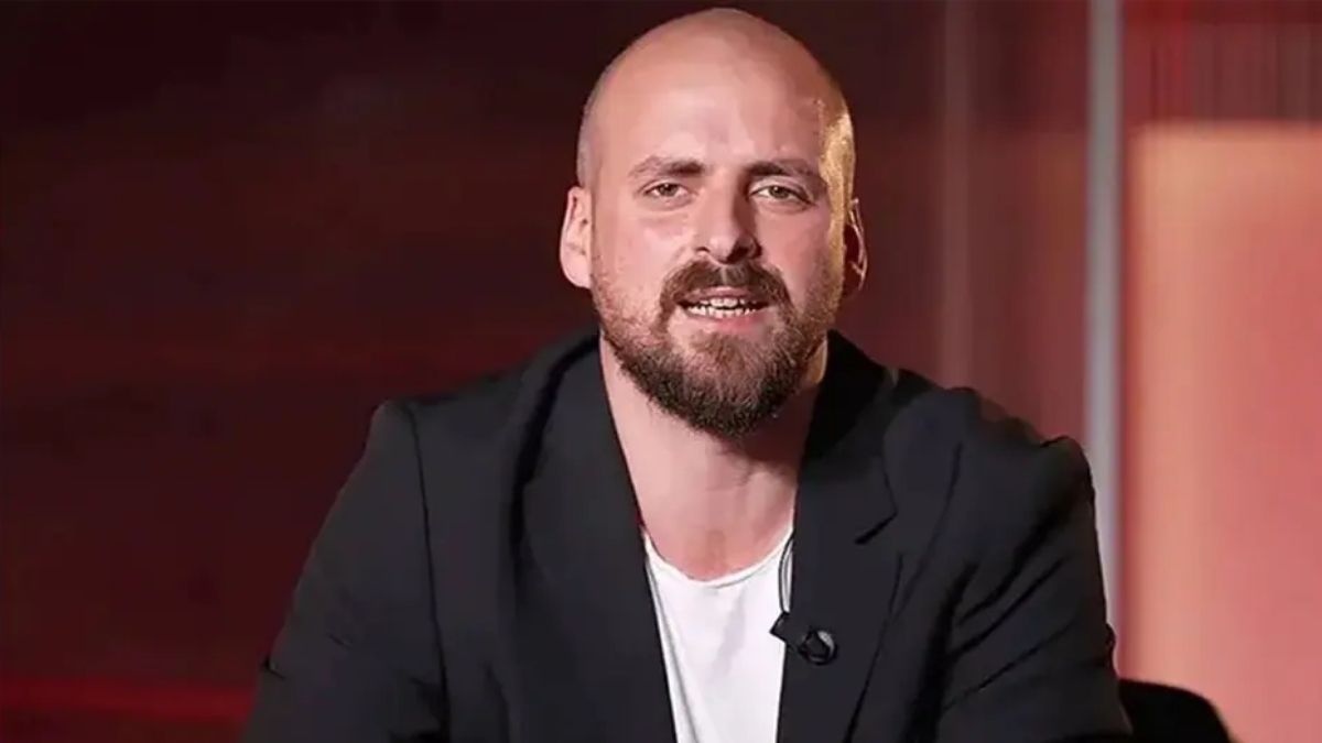 El momento del arresto quedó registrado en un video viralizado en redes sociales por el usuario Burak Doğan