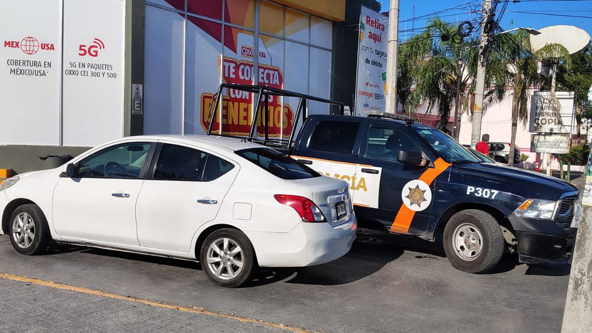 Las cámaras detectaron que circulaba sobre la avenida Benito Juárez y que contaba con reporte de robo vigente.