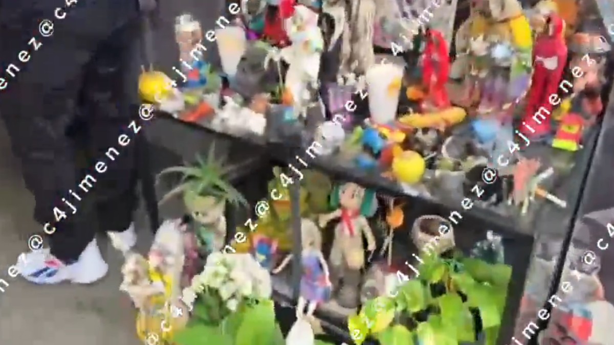 Desmantelan narcotiendita en la Venustiano Carranza; tenían un altar dedicado al Chavo del 8. / Carlos Jiménez