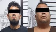 Detienen a dos hombres que viajaban en moto con presunta droga en Santiago