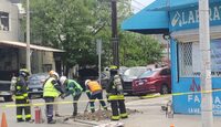 Elementos de rescate llegaron brindando atenciones la zona afectada tras la fuga de gas. | Sandra González