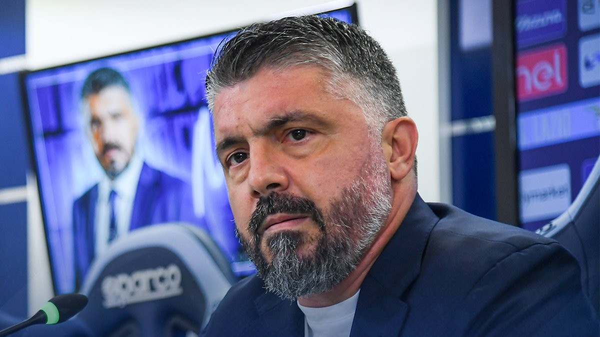 Gennaro Gattuso mostró su molestia con Santiago Giménez / @OfficialSSLazio