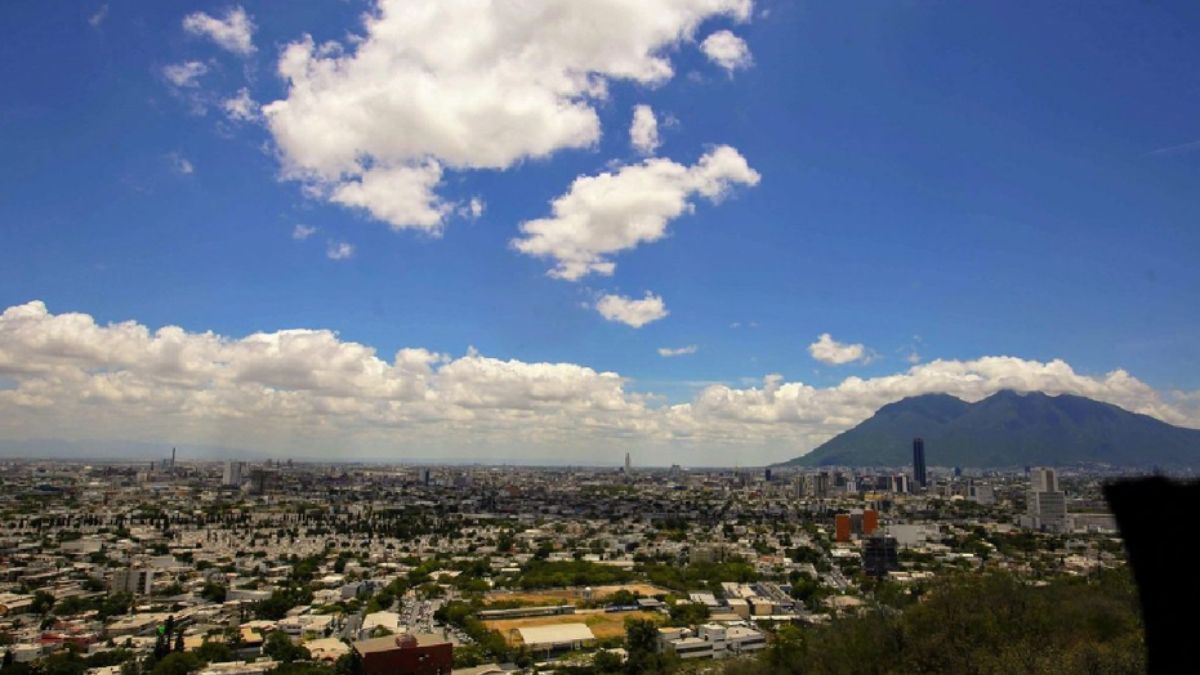 En Monterrey continuará el dominio del calor durante este miércoles, sin pronóstico de lluvias.