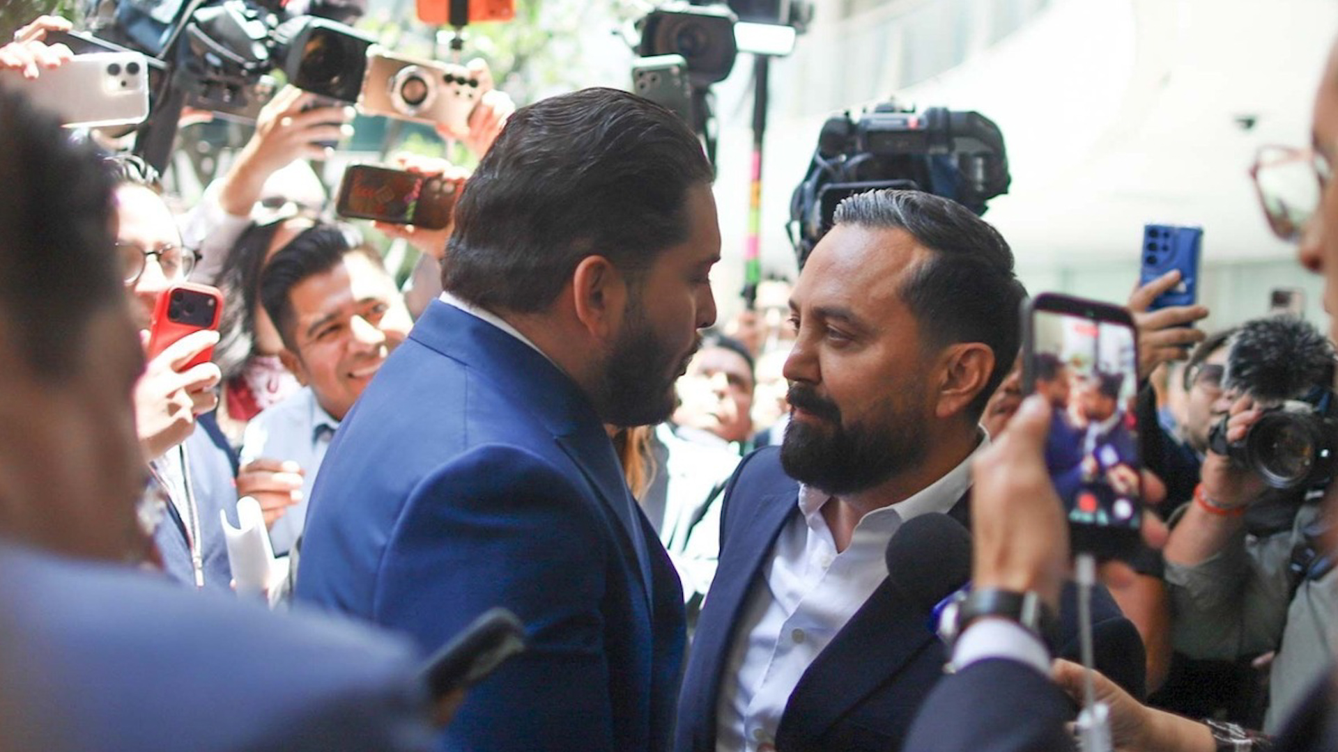 Arturo Ávila, de Morena, y Carlos Gutiérrez, del PRI, se confrontan en la Permanente. TD Nocturno CdMx, 12 de agosto 2026