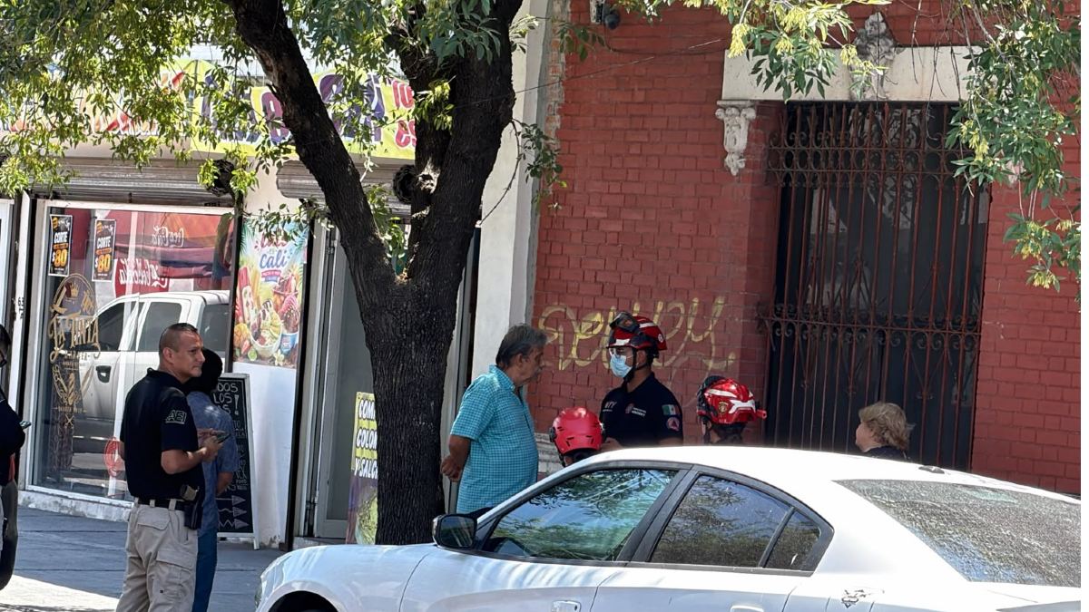 Las autoridades se movilizaron hasta la intersección de Juan Méndez e Isaac Garza.