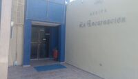 De acuerdo a la familia de la joven, sufría de presión arterial alta.