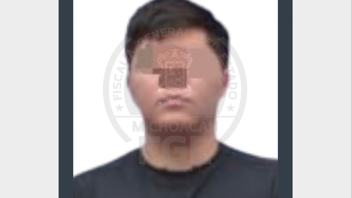 El Vikingo fue detenido en posesión de un arma de fuego y presunta metanfetamina | Fiscalía de Michoacán