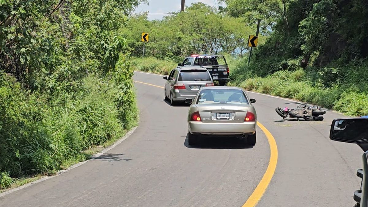 Accidente en carretera a Saltillo deja a un menor sin vida y una adolescente con lesiones | Juan Munguía