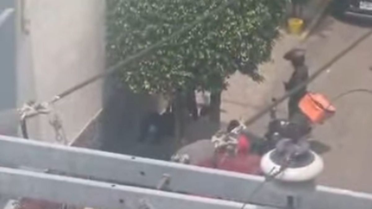 Captan supuesta agresión de policías de Guadalajara en detención | Captura de pantalla Facebook: Luis Román