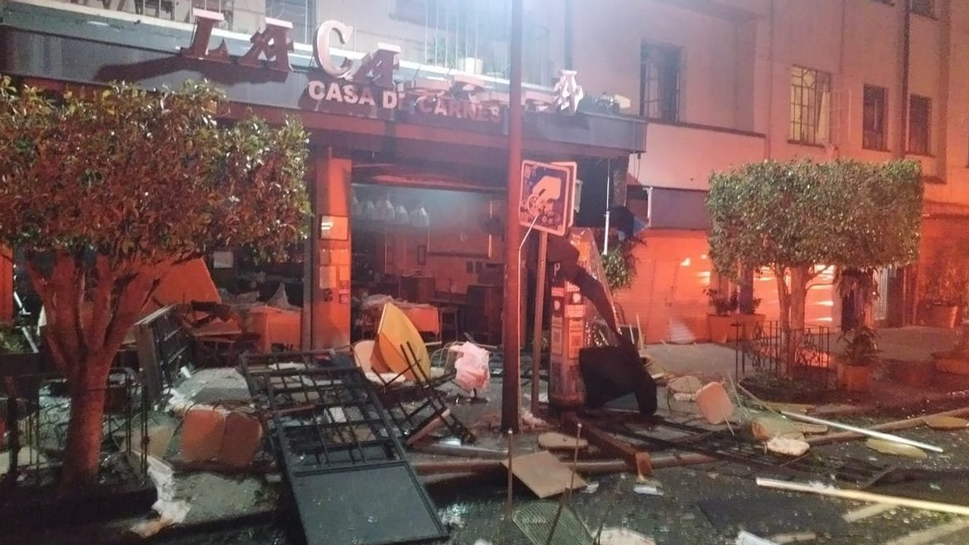 Explota restaurante "La Cabrera" en la colonia Roma Norte. TD Nocturno CdMx, 13 de agosto 2026