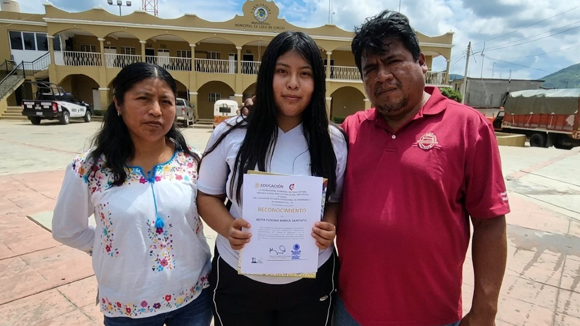 Joven de Oaxaca sacó puntaje perfecto en examen de la UNAM, pero la dejaron fuera del examen de control