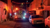 Paramédicos acudieron hasta la colonia Santa Cecilia para atender al joven herido