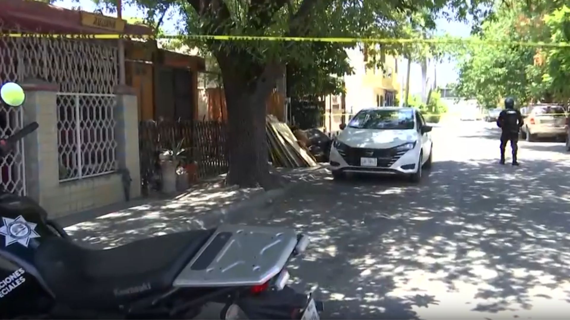 Policía de Monterrey asegura Versa vinculado a hechos delictivos en colonia Tampico