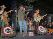 La Caliente 94.1 recibe a Grupo Sólido en una noche llena de música y diversión