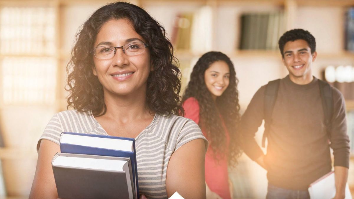 Estudia una licenciatura desde casa con beca de hasta 90 por ciento en Guadalajara | Gobierno de Guadalajara