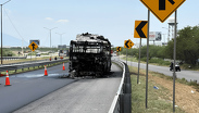 Incendio consume en su totalidad un transporte tipo personal en Escobedo. TD Nocturno Monterrey, 14 de agosto 2026