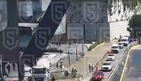 Personal de emergencias se trasladó hasta el exterior de la plaza comercial Interlomas, derivado del incidente | C5 Edomex