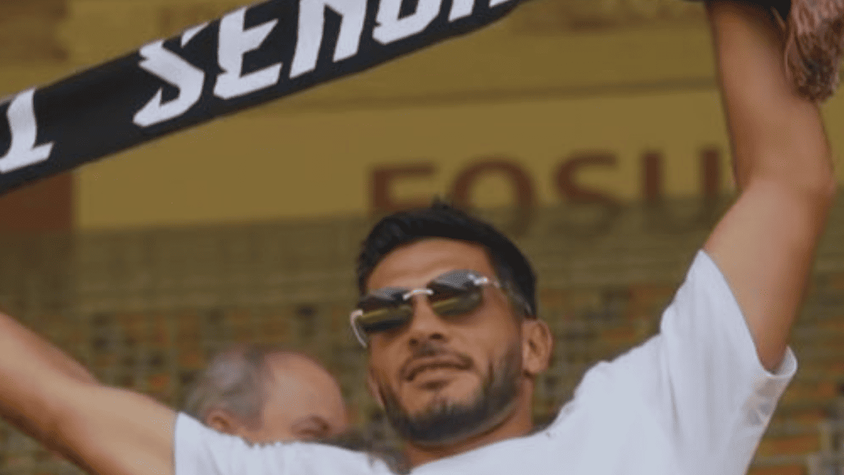 Raúl Jiménez ha generado una gran conexión con la afición del Wolverhampton.