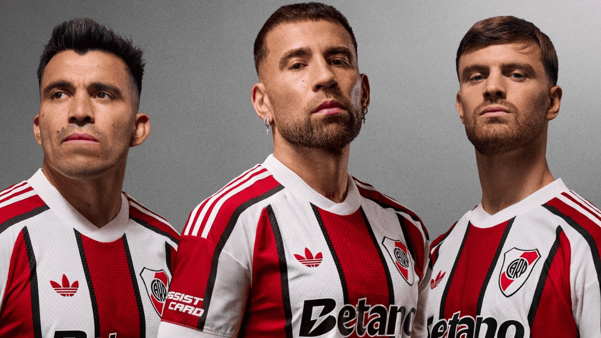River Plate sorprende con su nueva equipación alternativa. | @RiverPlate