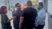 Las autoridades correspondientes serán las encargadas de determinar las circunstancias exactas de la agresión y las responsabilidades legales.