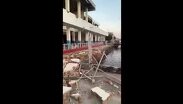 Puerto en medio de la tormenta en Indonesia