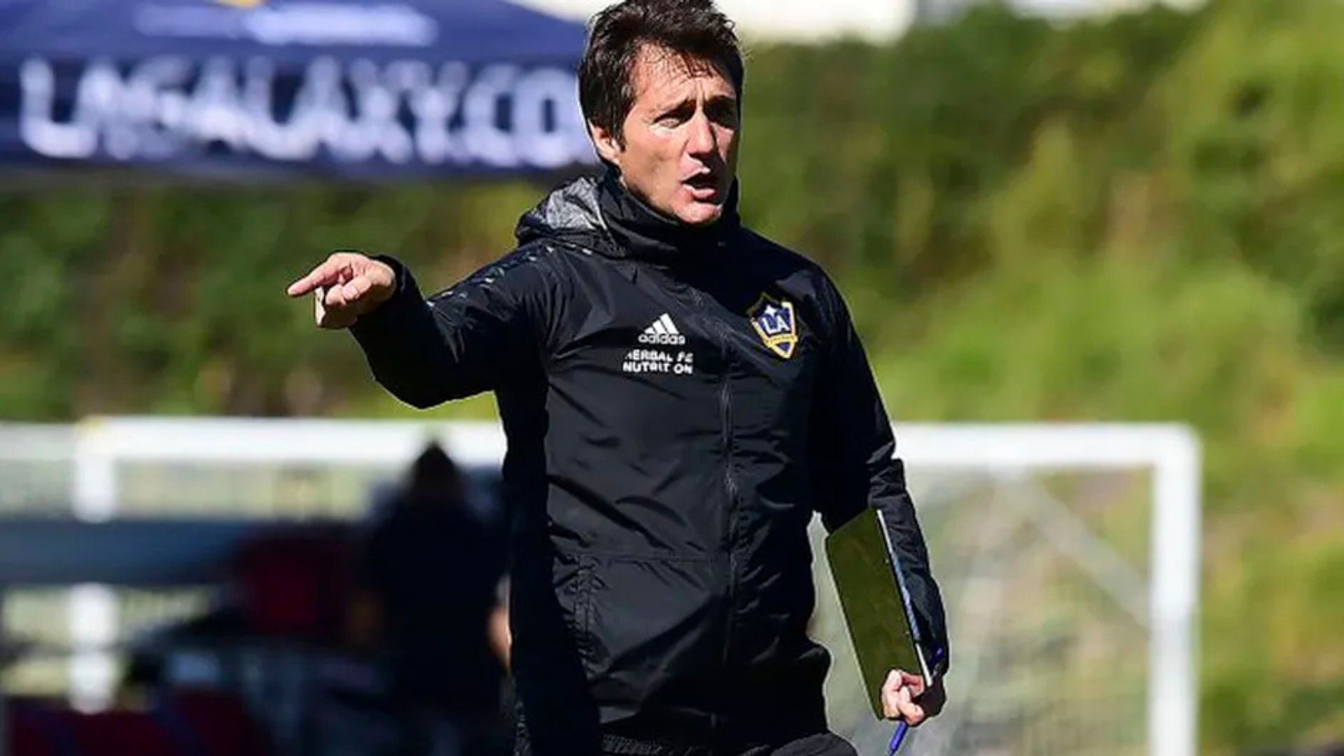 Tigres negocia en Argentina con Guillermo Barros Schelotto. Futbol al día, 15 de agosto de 2026