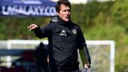 Tigres negocia en Argentina con Guillermo Barros Schelotto. Futbol al día, 15 de agosto de 2026