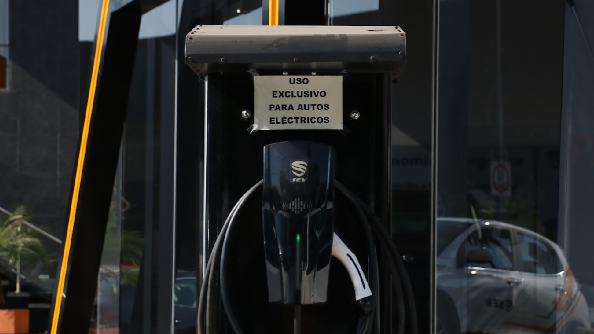 La demanda de los vehículos eléctricos continúa en aumento.