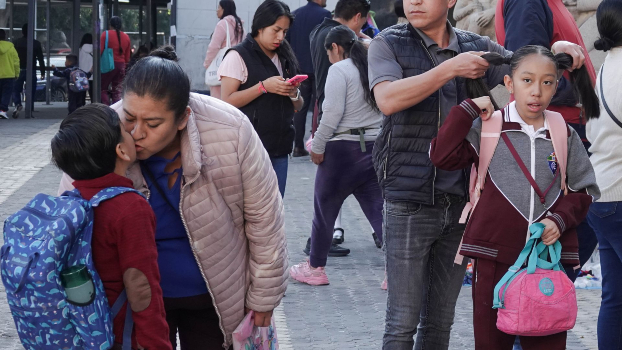 Padres de familia se prepara para el regreso a clases 2026| Agencia Cuartoscuro