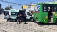 Los pasajeros fueron atendidos por paramédicos y Protección Civil. | Protección Civil y Bomberos de Tlaquepaque
