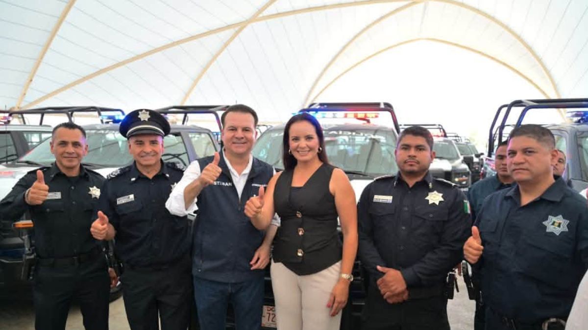 El acto protocolario se llevó a cabo en la Velaria de la Expo Feria de Gómez Palacio.