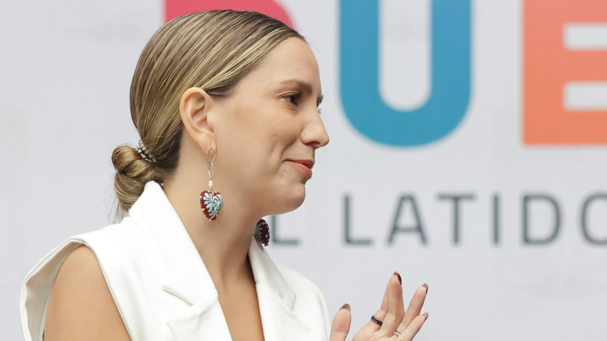 Carla López-Malo, secretaria de Turismo, indicó un crecimiento del 20% en pasajeros que visitan el Aeropuerto de Puebla durante 2026 / Es Imagen