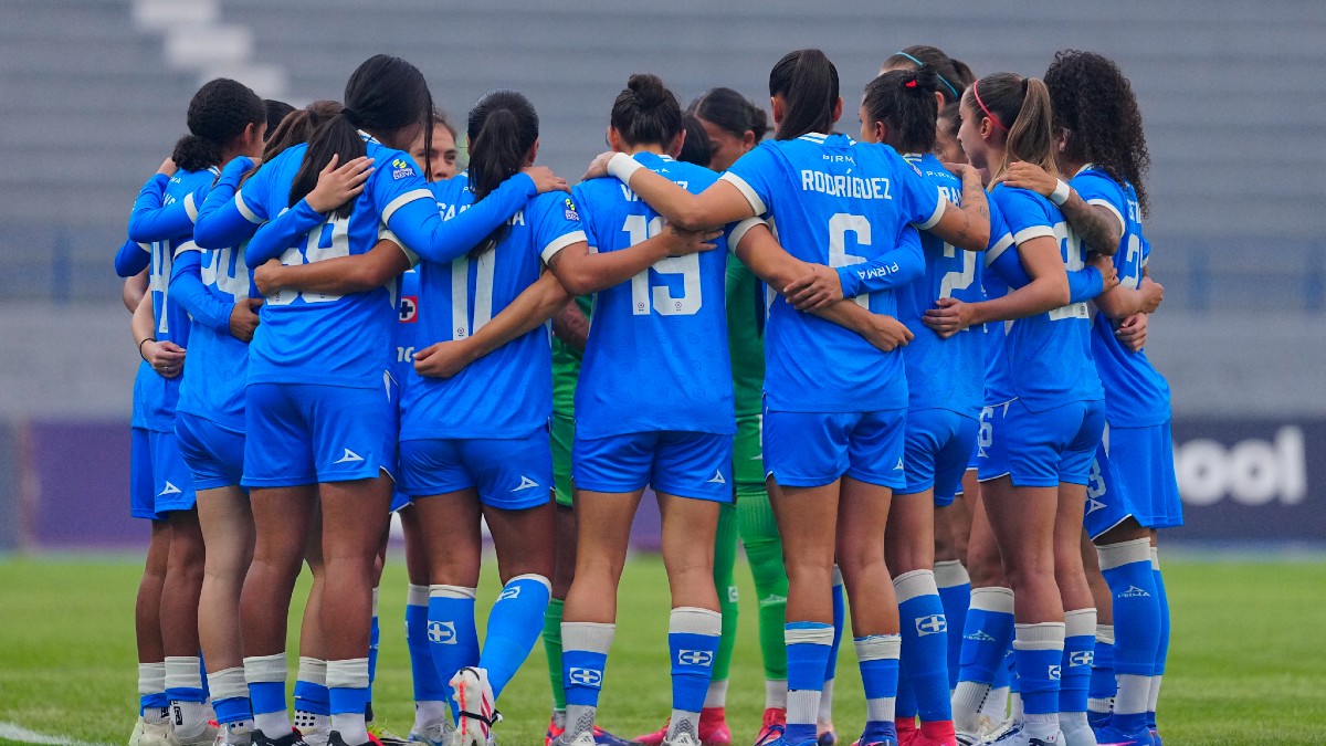 Los comentarios se dieron luego de la goleada de 10 goles a 0 sufrida por Cruz Azul Femenil frente a América / Imago7