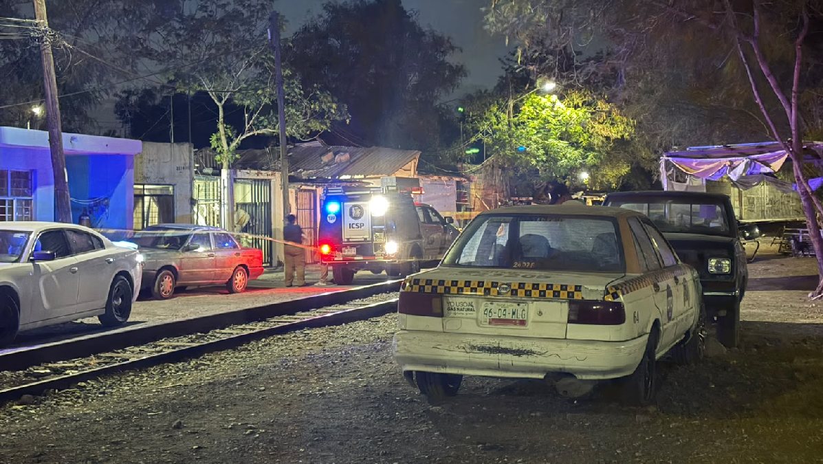 Durante el cateo, el domicilio permaneció bajo resguardo.