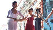 Elisa Carrillo ofreció una clase magistral frente a más de 300 practicantes de ballet en el centro de la capital poblana | Melanie Torres