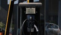 La demanda de los vehículos eléctricos continúa en aumento.