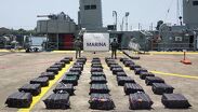 Marina asegura 1.6 toneladas de sustancias ilícitas flotando en costas de Michoacán. | Secretaría de Marina vía Facebook.