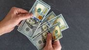 El peso mexicano logra mantenerse estable frente al dólar estadunidense. | Magnific