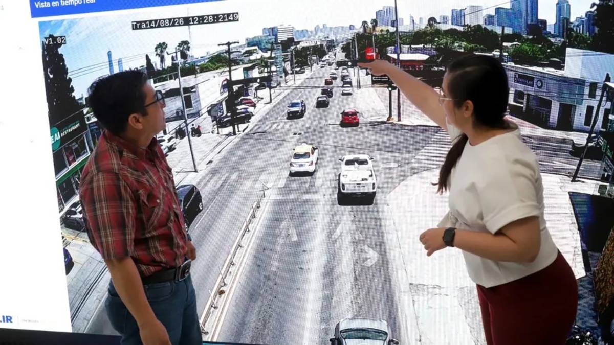 La semaforización inteligente busca reducir tiempos de recorrido
