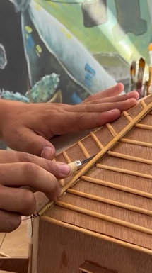 Artista palestino reconstruye su casa destruida en Gaza en miniatura para mantener vivos sus recuerdos