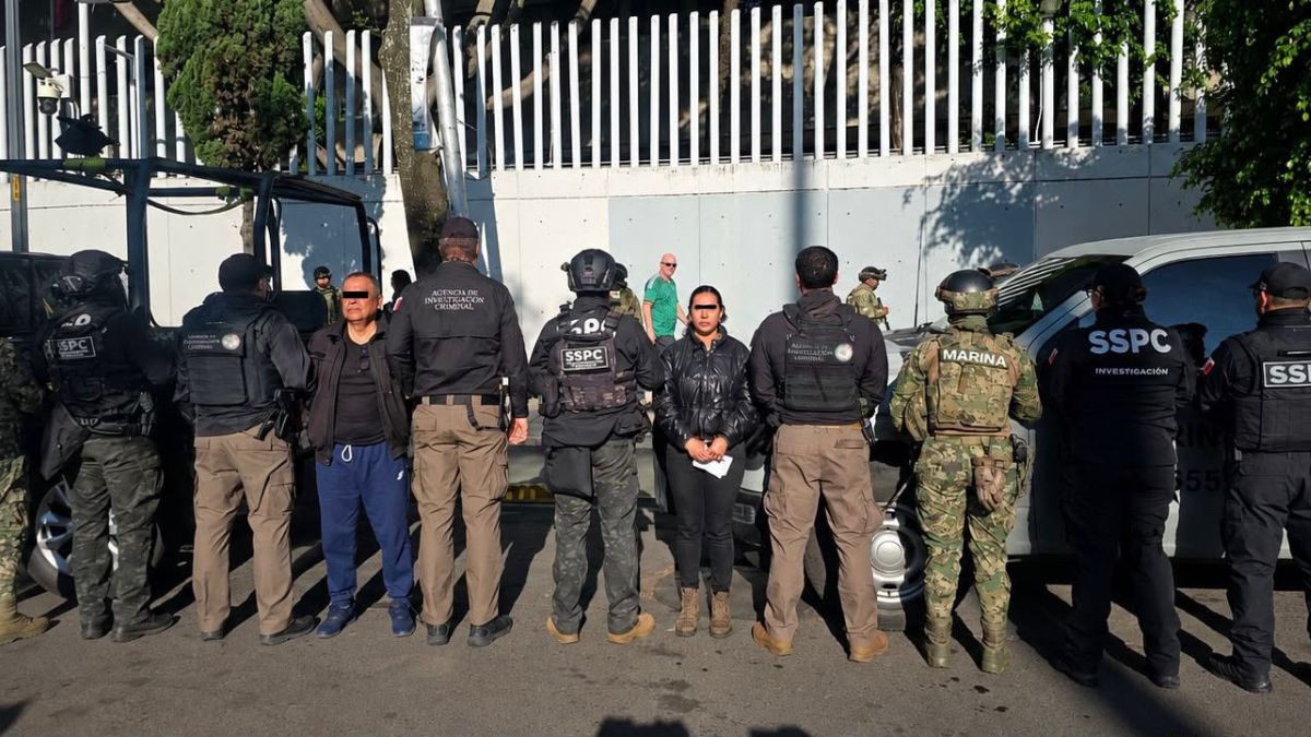 Detienen y vinculan a proceso a 4 miembros de la Fiscalía Edomex por presunta extorsión y secuestro exprés. | Secretaría de Marina