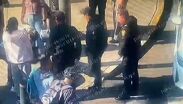 Dos elementos de la SSC CdMx le salvaron la vida a una bebé que se estaba asfixiando con un pan. | SSC CdMx