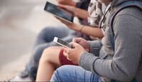 Se espera que la estrategia ayude a mejorar capacidades como la atención en las aulas. | Foto: magnific.com