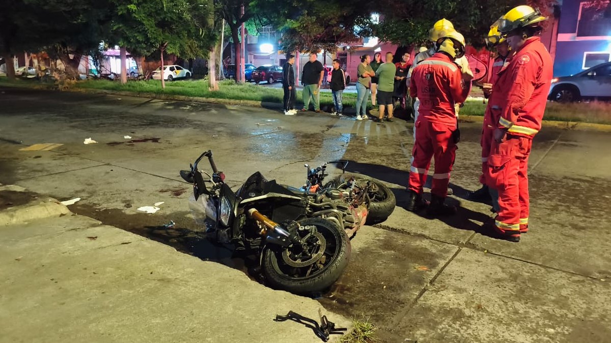 La motocicleta acababa de ser adquirida por el conductor.