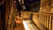 Mineros cubiertos de lodo extraen víctimas en Nana-Mambéré, zona donde la minería artesanal carece de medidas básicas de seguridad.