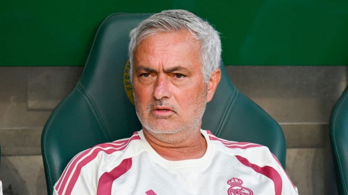 Con un plantel reforzado por figuras como Bernardo Silva, Konaté y Diomande, Mourinho buscará cortar la sequía de títulos.