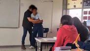 Los videos en donde se muestran al docente teniendo acciones inapropiadas con sus alumnos fue difundido en redes sociales | Cortesía